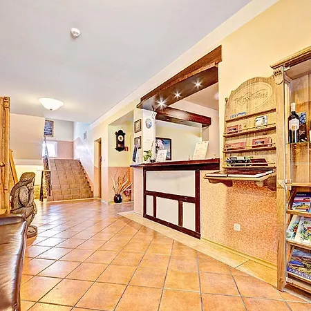 Karkonoski 3* كارباش